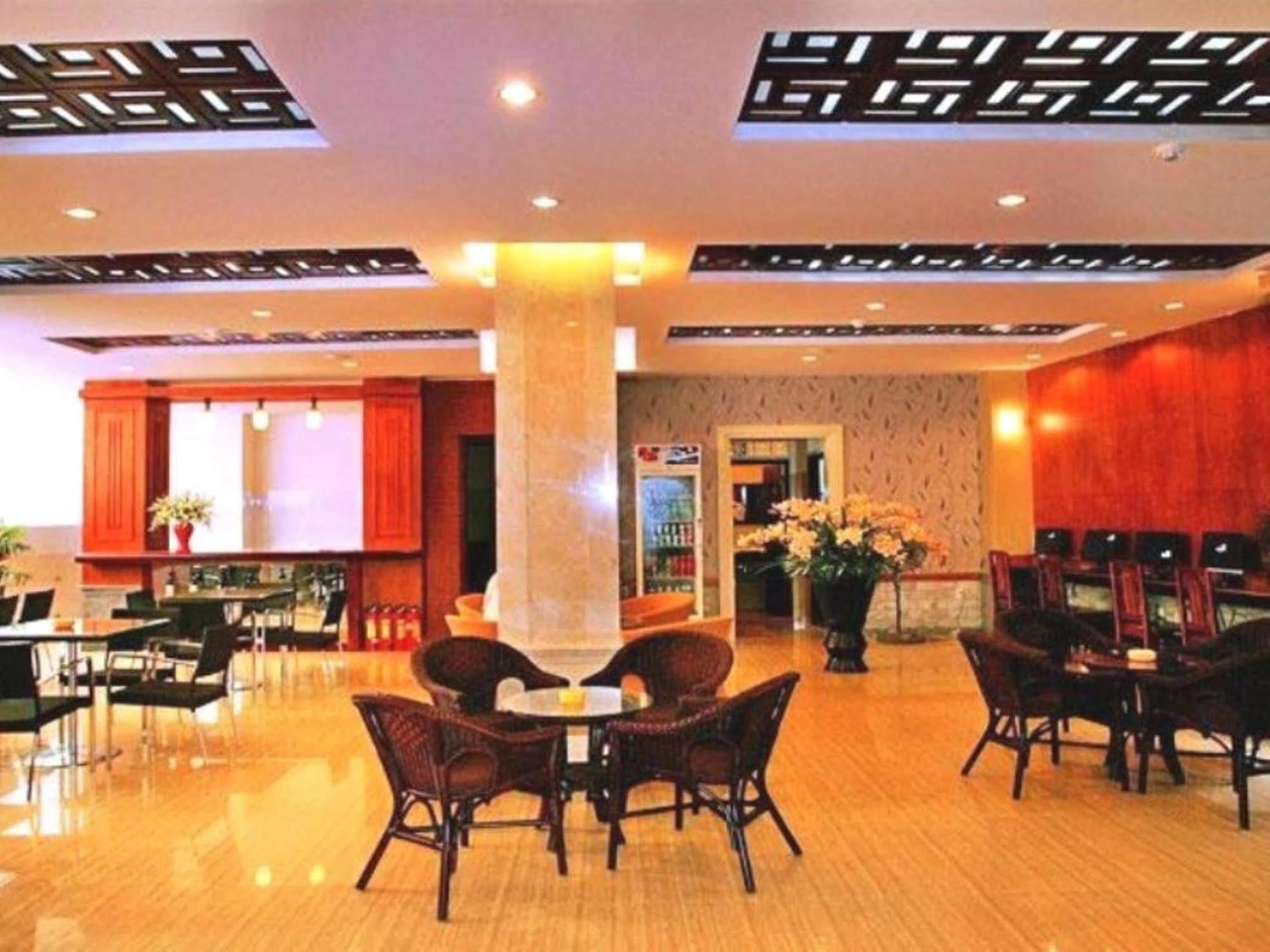 Nice Swan Hotel Nha Trang Exterior photo